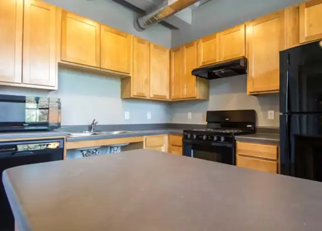 Property at Lofts on 24th - 3101 S 24th St, Omaha, NE, 68108, 3 beds, 2 baths, [object Object]