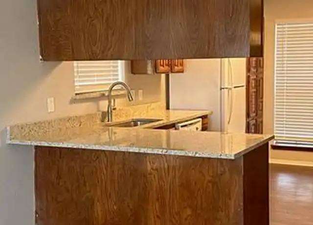 Property at 1605 Hartford Dr, Carrollton, TX, 75007, 4 beds, 2 baths, [object Object]