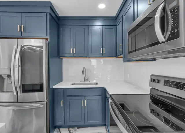 Property at 255 Pearl St Unit 1, Providence, RI, 02907, 3 beds, 1 bath, [object Object]
