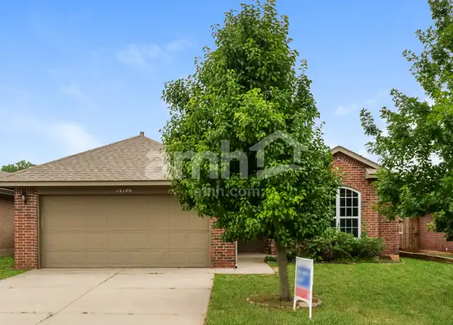 Property at 12100 SW 10th St, Yukon, OK, 73099, 3 beds, 2 baths, [object Object]