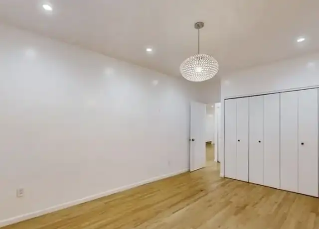 Property at 101 Jackson Ave Unit 4P, Mineola, NY, 11501, 1 bed, 1 bath, [object Object]