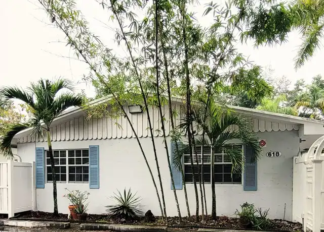Property at 618 SW 14th Ter Unit 4, Fort Lauderdale, FL, 33312, 1 bed, 1 bath, [object Object]