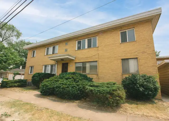 Property at 7129 Columbia Ave Unit 2W, Hammond, IN, 46324, 2 beds, 1 bath, [object Object]