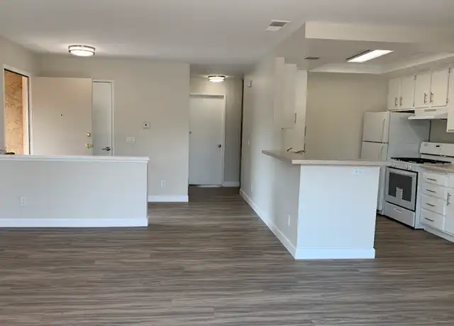 Property at 800 E Chase Ave, El Cajon, CA, 92020, 2 beds, 2 baths, [object Object]