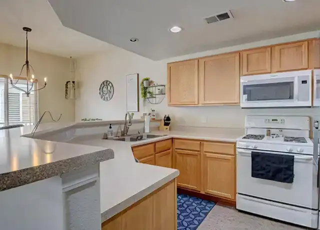 Property at 6800 Vista Del Norte Dr NE #2021, Albuquerque, NM, 87113, 3 beds, 2 baths, [object Object]
