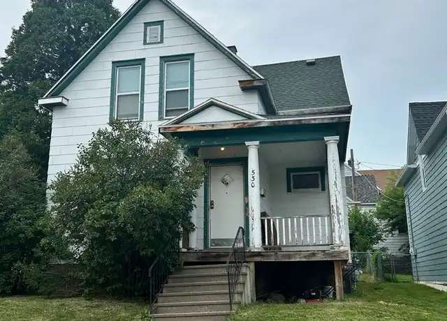 Property at 530 N 16th Ave E, Duluth, MN, 55812, 4 beds, 1 bath, [object Object]