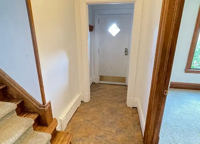 Property at 530 N 16th Ave E, Duluth, MN, 55812, 4 beds, 1 bath, [object Object]
