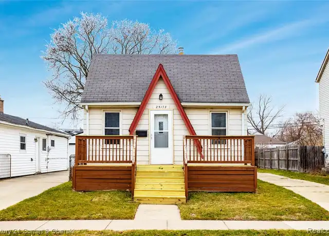 Property at 25175 Dale St, Roseville, MI, 48066, 2 beds, 1 bath, [object Object]