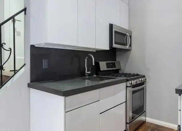 Property at 564 Hudson St, New York, NY, 10014, 1 bed, 1.5 baths, [object Object]
