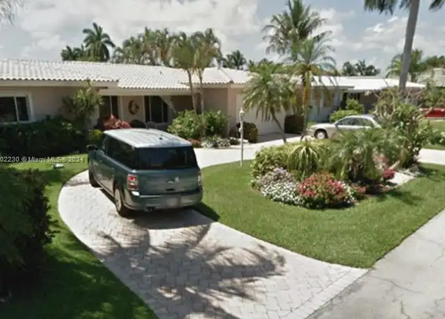 Property at 3741 NE 25th Ave, Lighthouse Point, FL, 33064, 5 beds, 3 baths, [object Object]