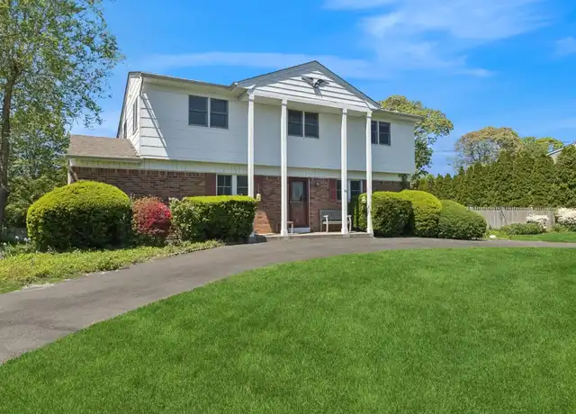 Property at 28 Middle Rd, Hampton Bays, NY, 11946, 4 beds, 3 baths, [object Object]