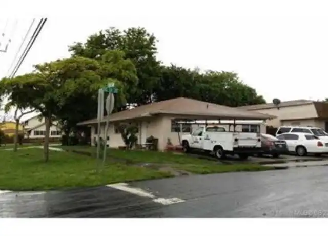 Property at 50 SE 13th St, Dania Beach, FL, 33004, 1 bed, 1 bath, [object Object]