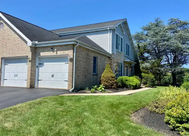 Property at 117 Stone Hedge Ct, Lebanon, PA, 17042, 2 beds, 2.5 baths, [object Object]