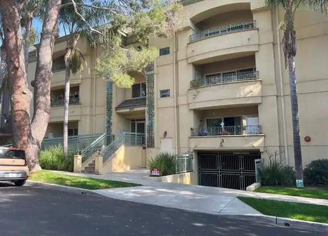 Property at 620 E Palm Ave #101, Burbank, CA, 91501, 3 beds, 2 baths, [object Object]