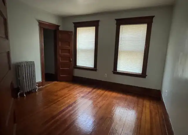 Property at 351 Ellsworth Ave Unit 2, New Haven, CT, 06511, 3 beds, 1 bath, [object Object]