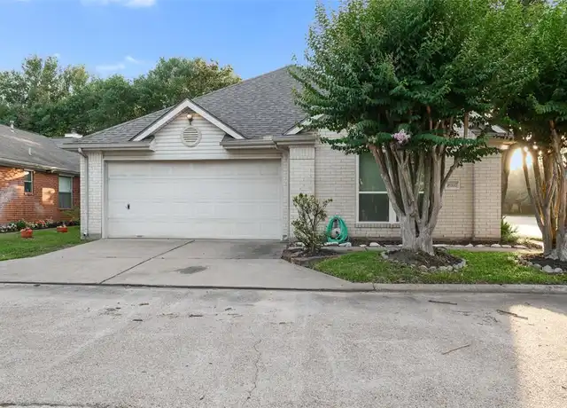 Property at 10335 Emerald Oaks Dr, Houston, TX, 77070, 3 beds, 2 baths, [object Object]