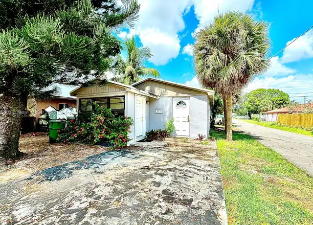 Property at 729 NW 19th Ave, Fort Lauderdale, FL, 33311, 2 beds, 1 bath, [object Object]