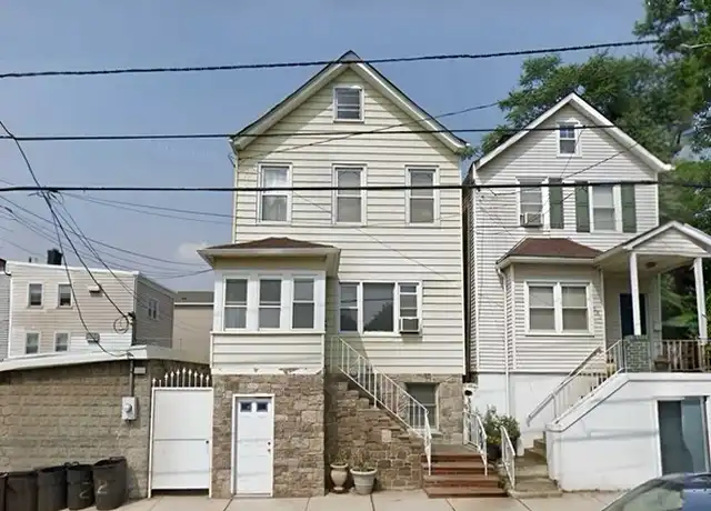 Property at 528 N 5th St Unit 2, Harrison, NJ, 07029, 2 beds, 1 bath, [object Object]