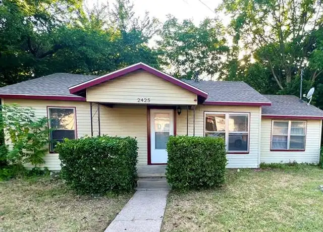 Property at 2425 Bolivar St, Denton, TX, 76201, 3 beds, 1 bath, [object Object]