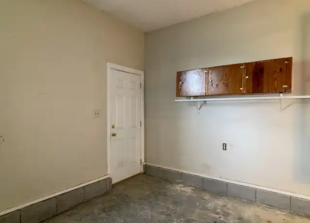 Property at 3036 Vinson Rd, Clayton, NC, 27527, 2 beds, 1 bath, [object Object]