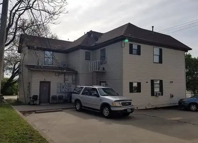 Property at 212 E Highland St Unit 4, Shawnee, OK, 74801, 1 bed, 1 bath, [object Object]