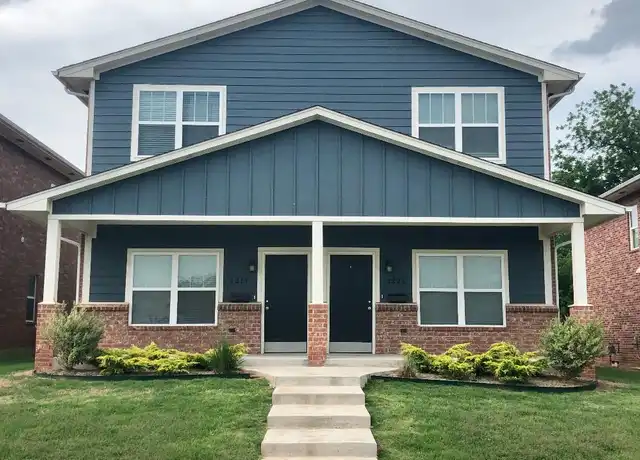 Property at 1217 E Main St, Edmond, OK, 73034, 2 beds, 2.5 baths, [object Object]