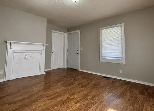 Property at 405 S Oak St, Gastonia, NC, 28054, 2 beds, 2 baths, [object Object]