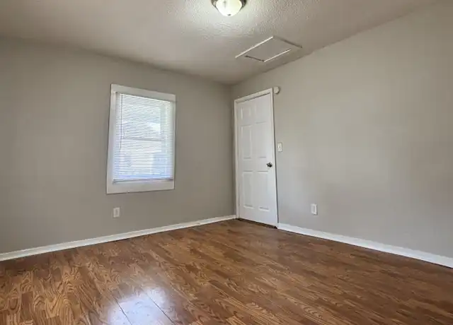 Property at 405 S Oak St, Gastonia, NC, 28054, 2 beds, 2 baths, [object Object]