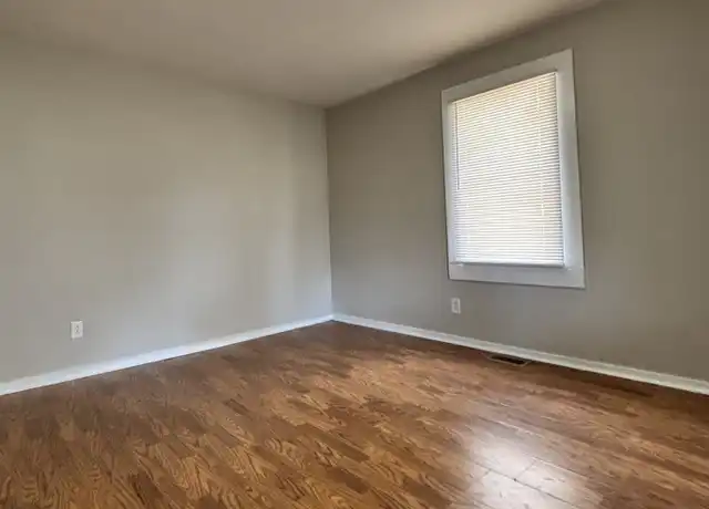 Property at 405 S Oak St, Gastonia, NC, 28054, 2 beds, 2 baths, [object Object]