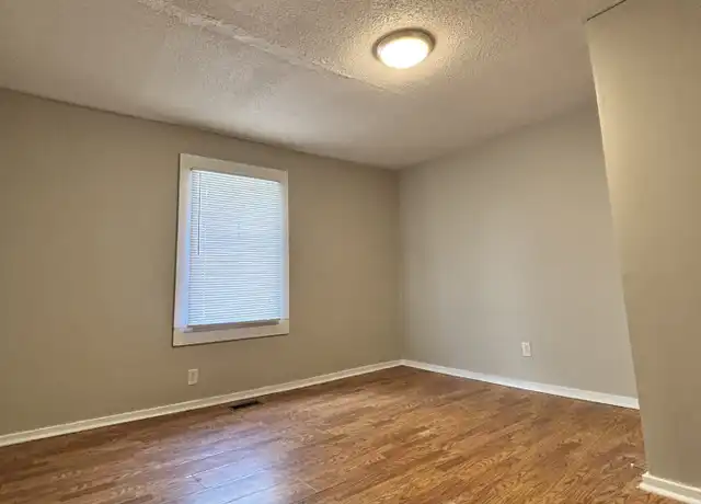 Property at 405 S Oak St, Gastonia, NC, 28054, 2 beds, 2 baths, [object Object]
