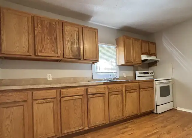 Property at 405 S Oak St, Gastonia, NC, 28054, 2 beds, 2 baths, [object Object]