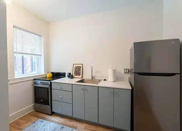 Property at Hazelwood Apartments - 2131 Hazelwood St, Detroit, MI, 48206, 1-2 bed, 1 bath, [object Object]