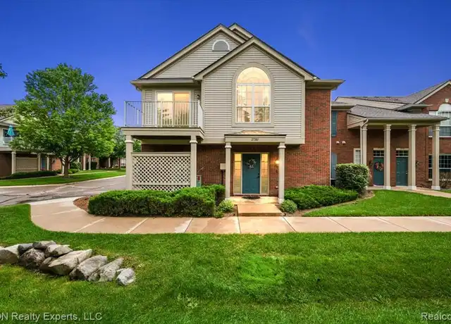 Property at 27201 Chesapeake Cir, Walled Lake, MI, 48390, 2 beds, 2 baths, [object Object]