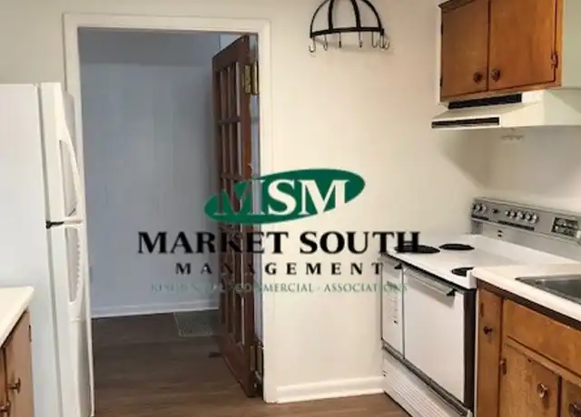 Property at 303 Edgewater Rd, Savannah, GA, 31406, 3 beds, 1.5 baths, [object Object]