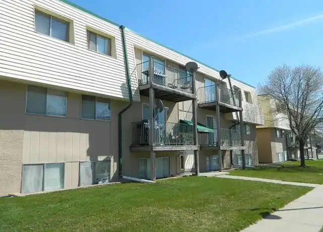 Property at Residences at Sorensen Square - 6516 N 64th Plz, Omaha, NE, 68152, 2 beds, 1 bath, [object Object]