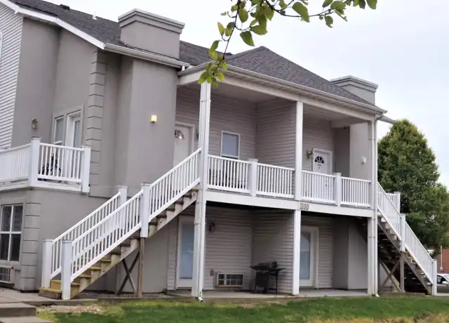 Property at 216 E 2nd St Unit B, Sedalia, MO, 65301, 1 bed, 1 bath, [object Object]
