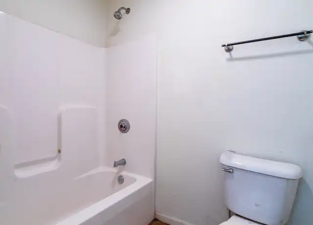 Property at 216 E 2nd St Unit B, Sedalia, MO, 65301, 1 bed, 1 bath, [object Object]
