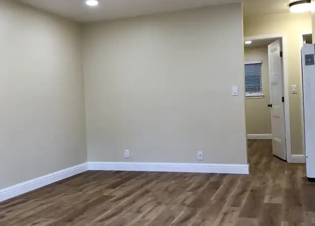 Property at 545 Northlake Dr Unit 1, San Jose, CA, 95117, 2 beds, 1 bath, [object Object]