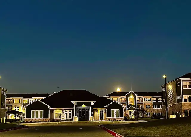 Photo of 300 S Loop 288, Denton, TX 76205