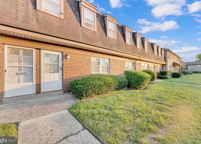Property at 1117 Kaye Ct, Burlington, NJ, 08016, 1 bed, 1 bath, [object Object]