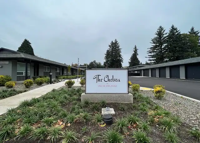 Property at The Chelsea by Star Metro - 5900 SE King Rd, Portland, OR, 97222, 2 beds, 1 bath, [object Object]