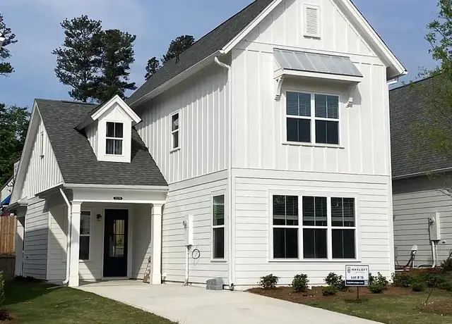 Photo of 2032 Harvest Pond Cir, Suwanee, GA 30024
