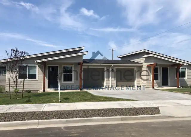 Property at 407 Avery St, Walla Walla, WA, 99362, 1 bed, 1 bath, [object Object]