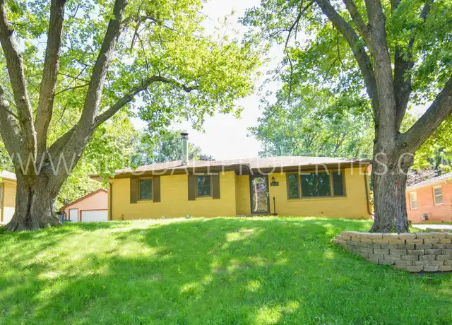Property at 3115 Ashwood Dr, Urbandale, IA, 50322, 3 beds, 2.5 baths, [object Object]