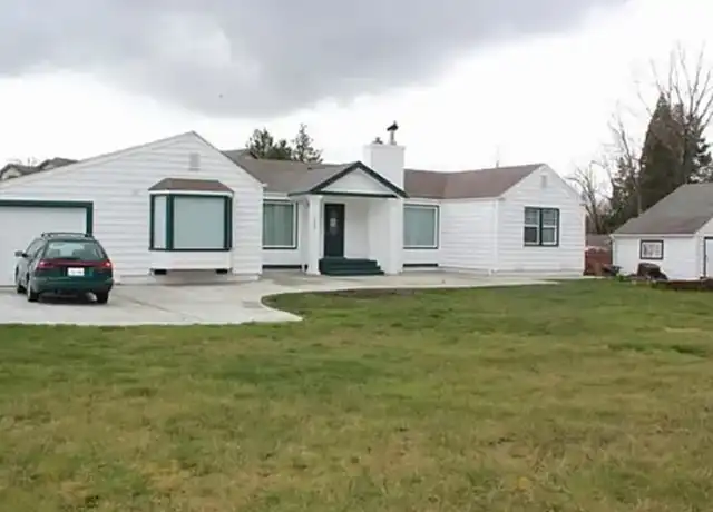 Property at 24807 107th Ave SE, Kent, WA, 98030, 3 beds, 2 baths, [object Object]