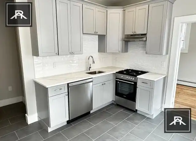 Property at 1284 Commonwealth Ave, Allston, MA, 02134, 5 beds, 2 baths, [object Object]