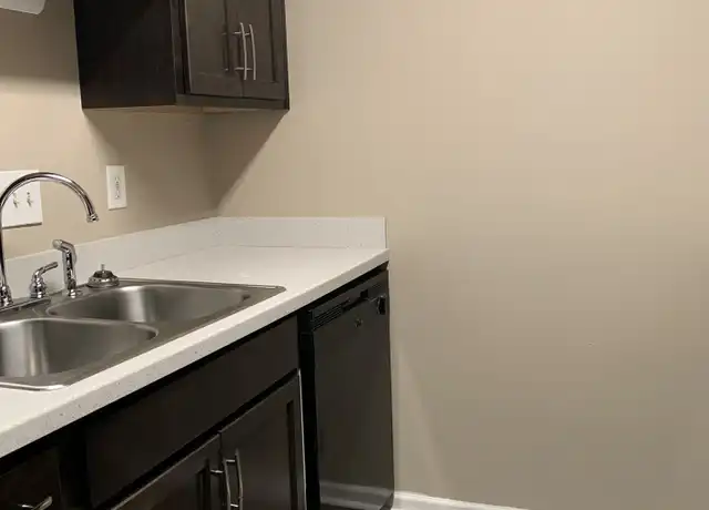 Property at Big Red Apartments - 413 S Walnut St, Bloomington, IN, 47401, 3 beds, 1-2 bath, [object Object]