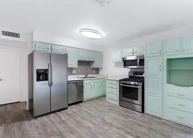 Property at 1505 S Beck Ave, Tempe, AZ, 85281, 5 beds, 2 baths, [object Object]