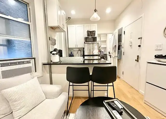 Property at 110 9th Ave, New York, NY, 10011, 1 bed, 1 bath, [object Object]