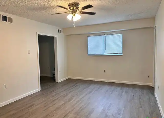 Property at 1706 N Interstate 35 Unit 13, San Marcos, TX, 78666, 3 beds, 1 bath, [object Object]